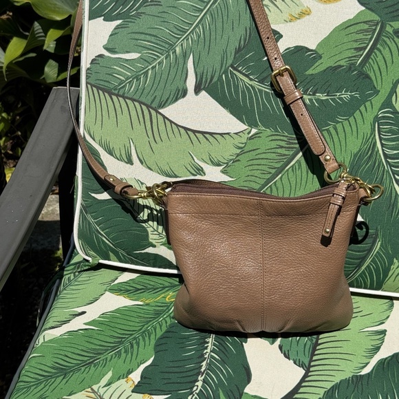 Vintage Coach Brooke Pleated Leather Crossbody Bag E0973-43112 - Picture 3 of 9